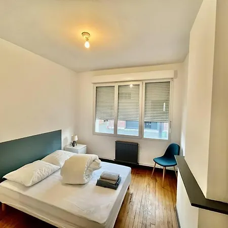 Apartment Le Lovely Avec Parking