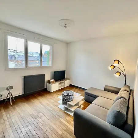 Le Lovely Avec Parking Apartment